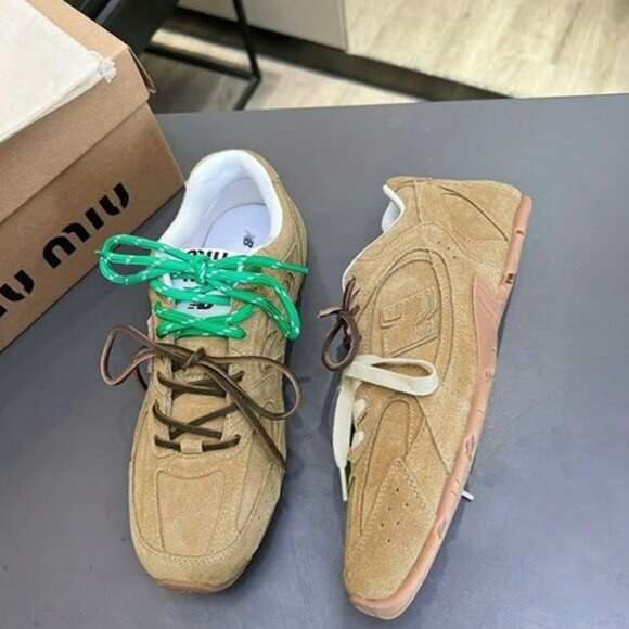 Miu Miu Beige Sneakers with Green and Brown Laces - Picture 4 of 5